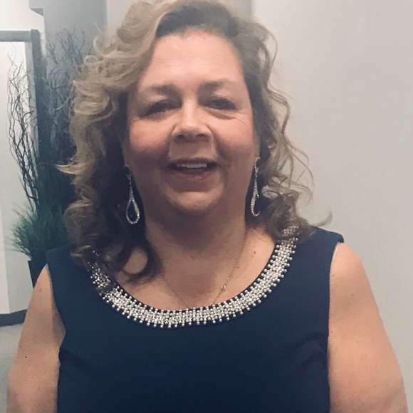 Meet your Posher, Rita - Picture 2 of 2